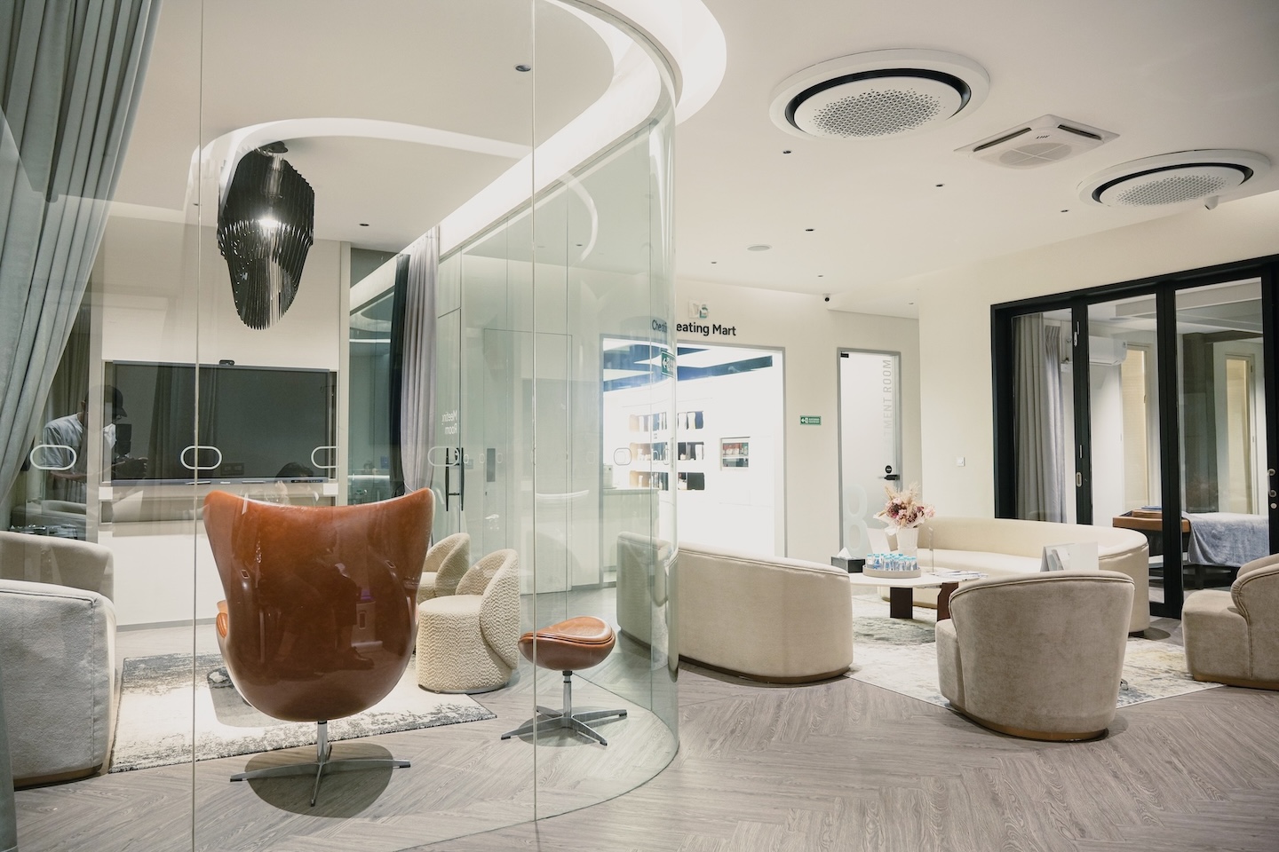 SKYN Clinic — Area konsultasi